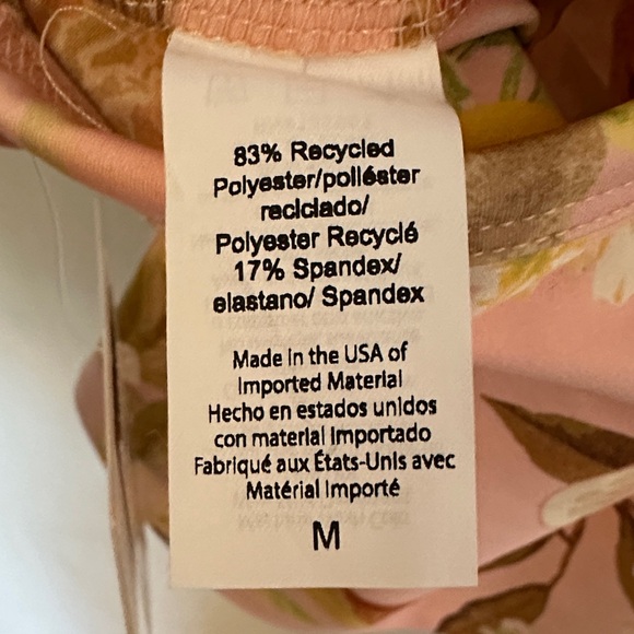 NWT Beyond Yoga Slim Racerback Crop Tank in Pink Lemonade- Size Medium - Picture 3 of 4